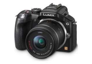Panasonic Lumix DMC-G5 + 14-42mm Lens Kit (Black)
