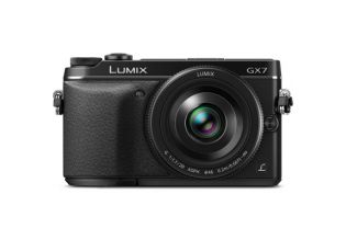 Panasonic Lumix GX7 + 20mm Lens (Black)