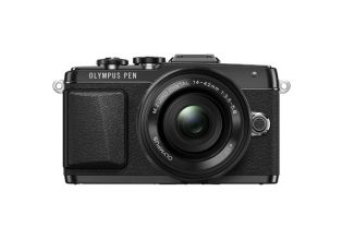 Olympus PEN E-PL7 + 14-42mm Lens (Black)